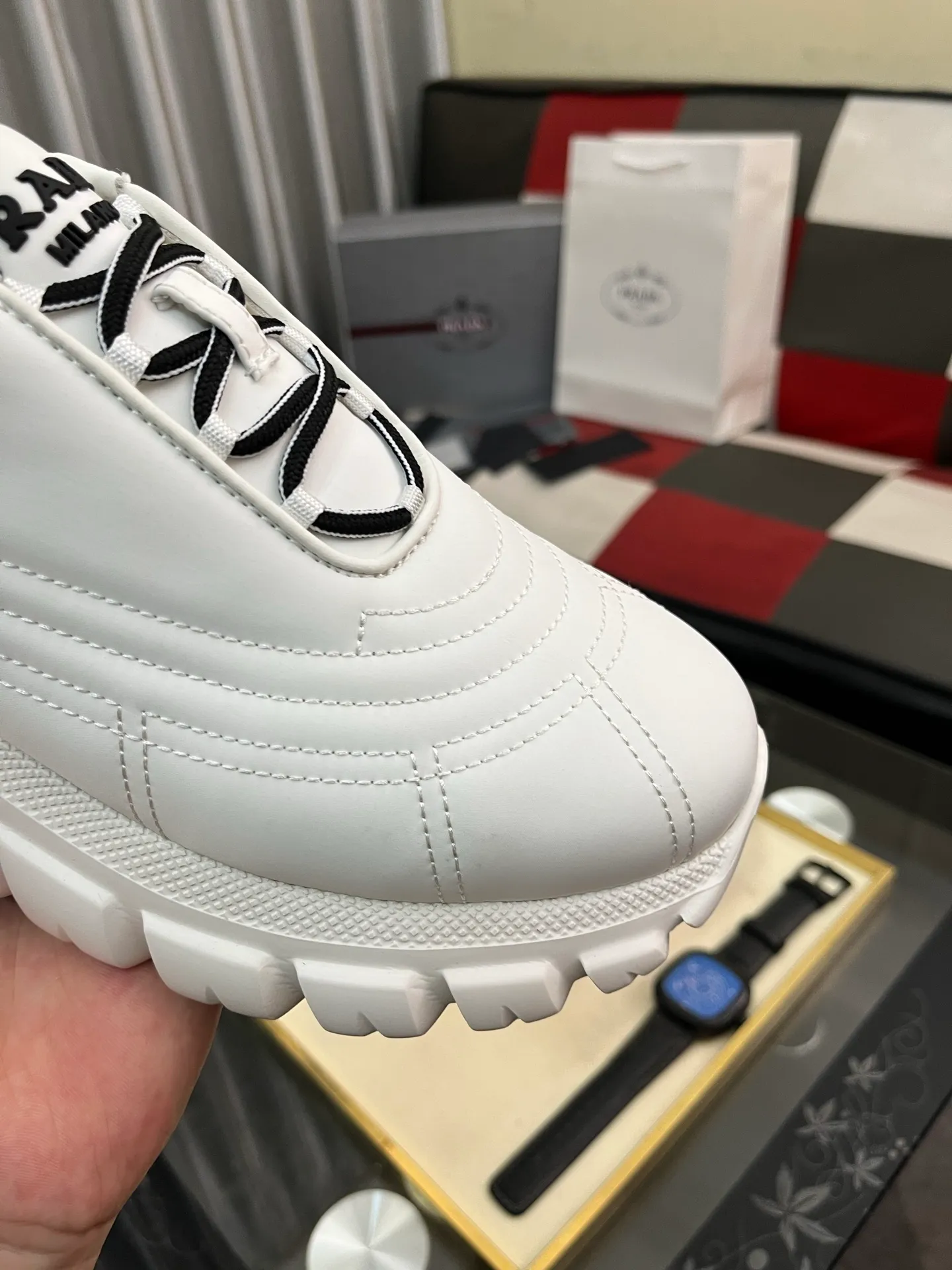 Men's shoes 💰560⌚️⌚️【PRADA】Prada - high-end quality original order 🔍🔍🔍 casual sports shoes - Upper: imported 🔝 Napa calfskin, pebbled calfskin, branded epoxy hollow mesh canvas, shoe body sewn with branded metal fasteners - Lining: water-dyed cowhide - Outsole: ultra-light TPU foam rubber; two-color molded outsole -Ultra-high quality control, fine workmanship, highlighting (high-end, nobility, class) -Size: 38-445️⃣colors available